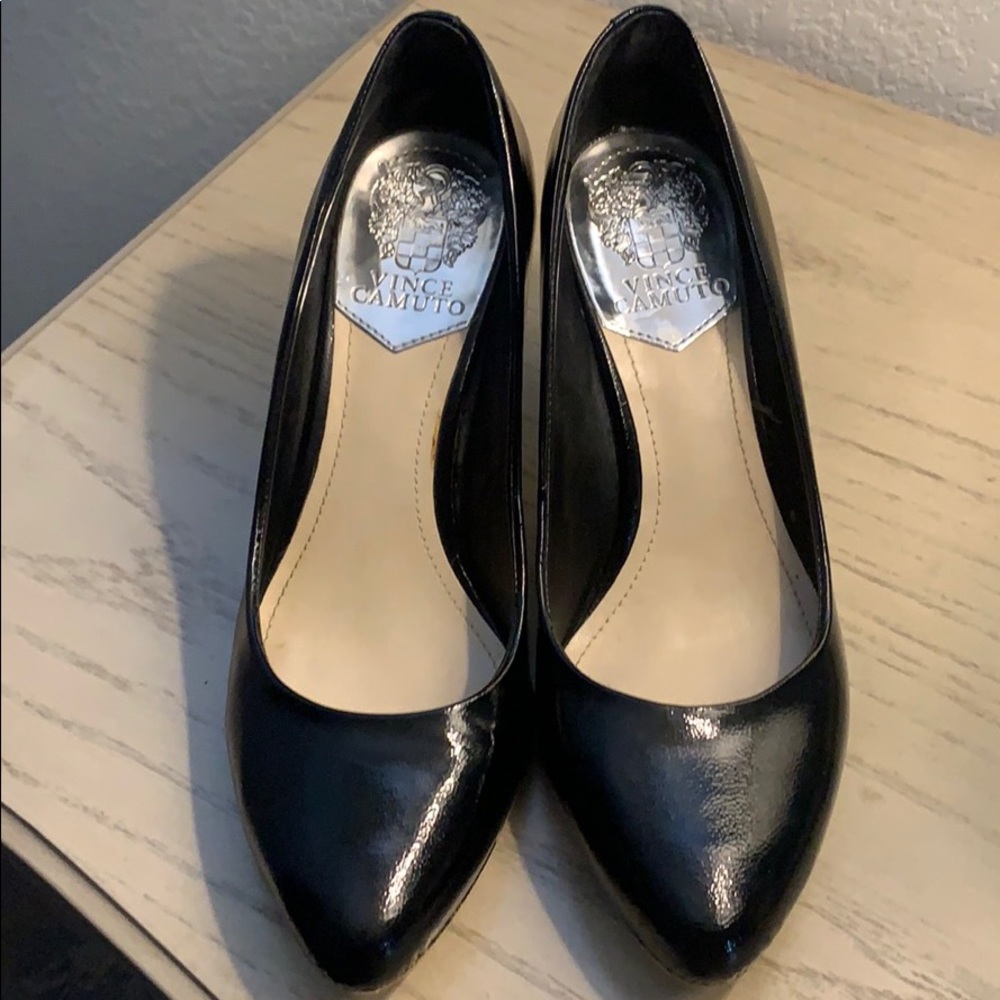 Vince Camuto heels size 7 1/2 black patent $30